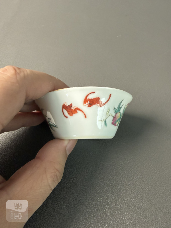 清光绪 粉彩九桃纹杯 - 图5